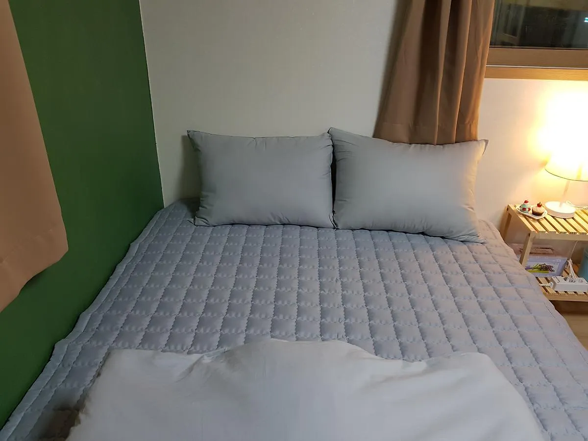 Buzz Guesthouse Incheon Guest house
